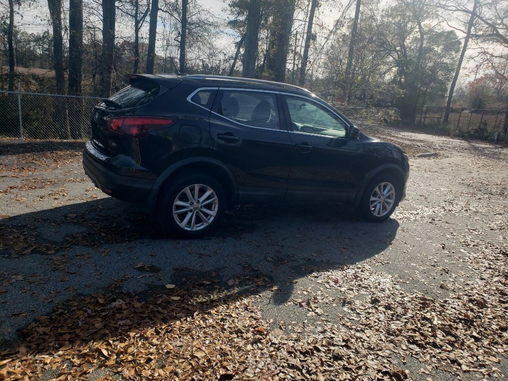 2018 Nissan Rogue Image 10