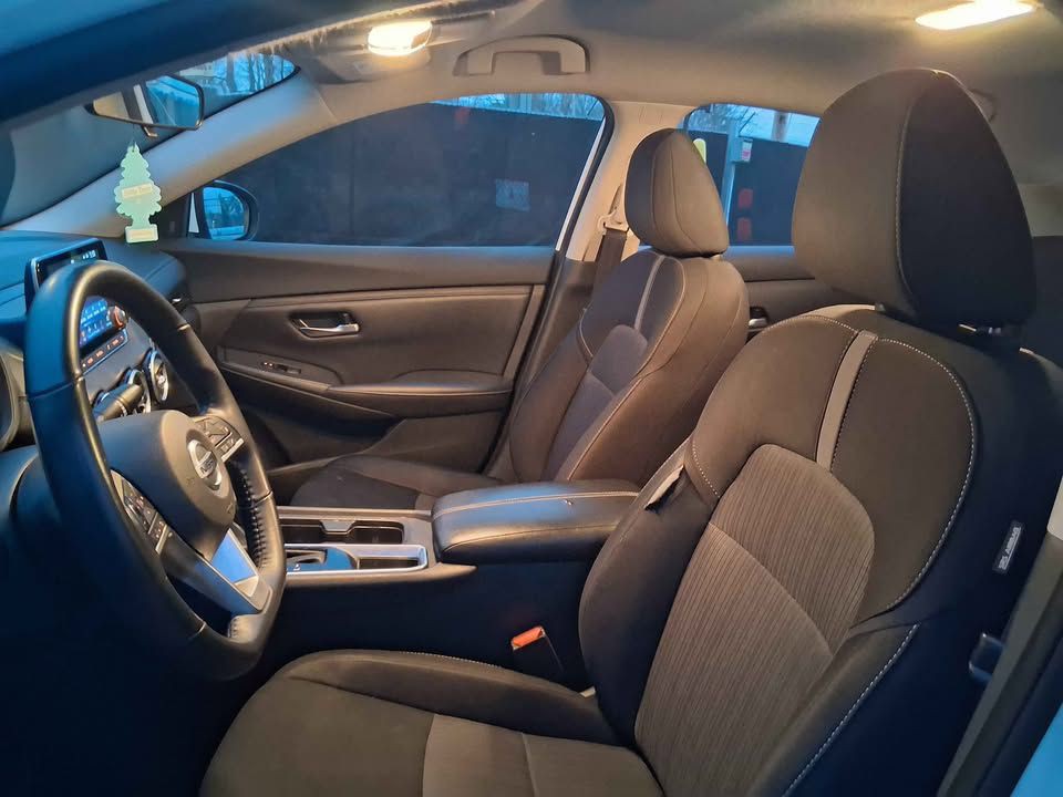 2021 Nissan Sentra Image 4