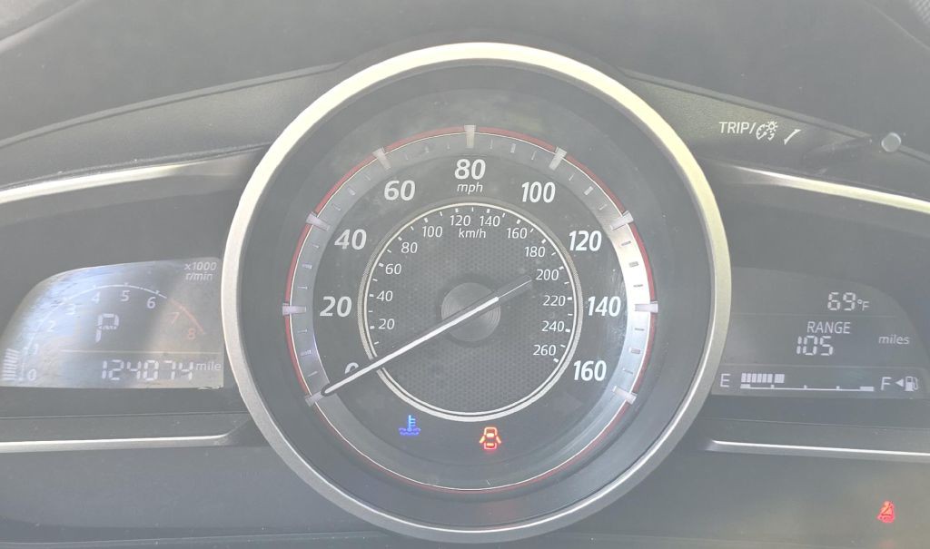 2016 Mazda Mazda3 Image 2