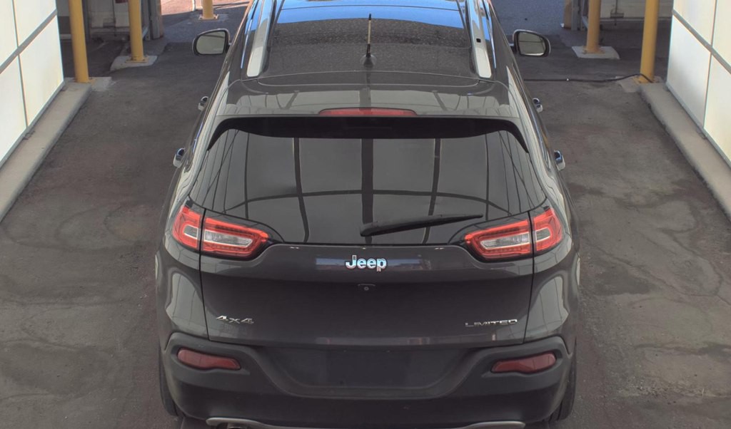 2016 Jeep Cherokee Image 5