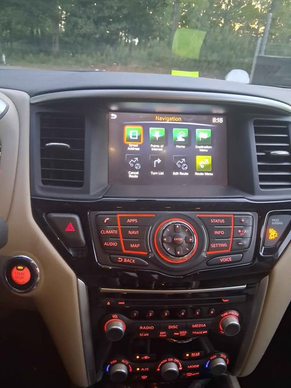 2017 Nissan Pathfinder Image 13
