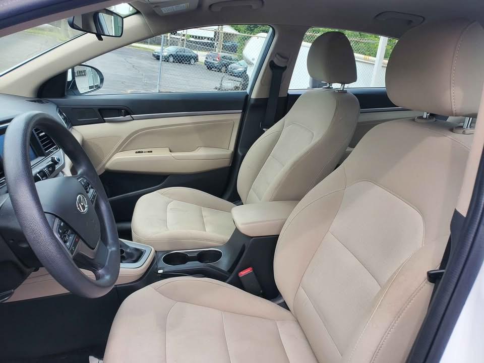 2018 Hyundai Elantra Image 4