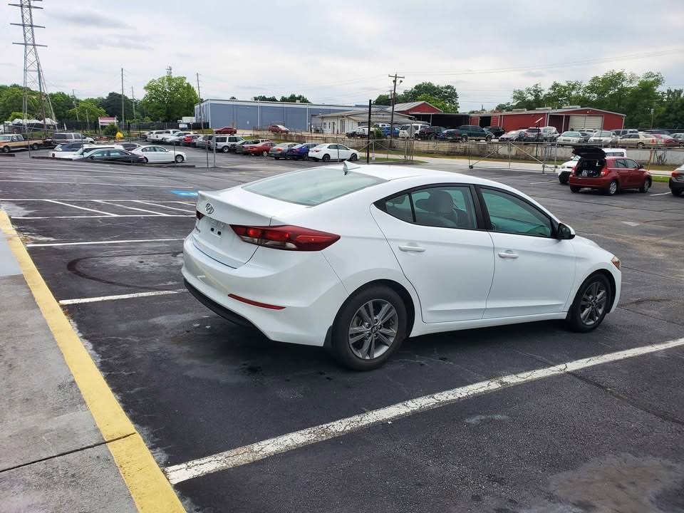 2018 Hyundai Elantra Image 7