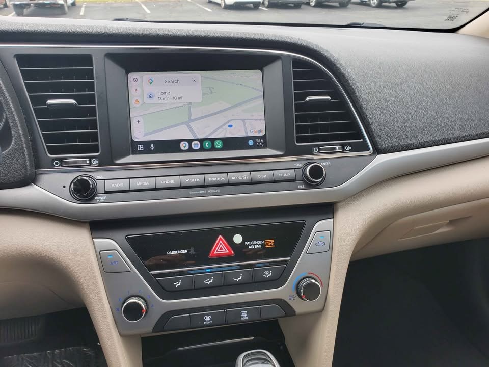 2018 Hyundai Elantra Image 8