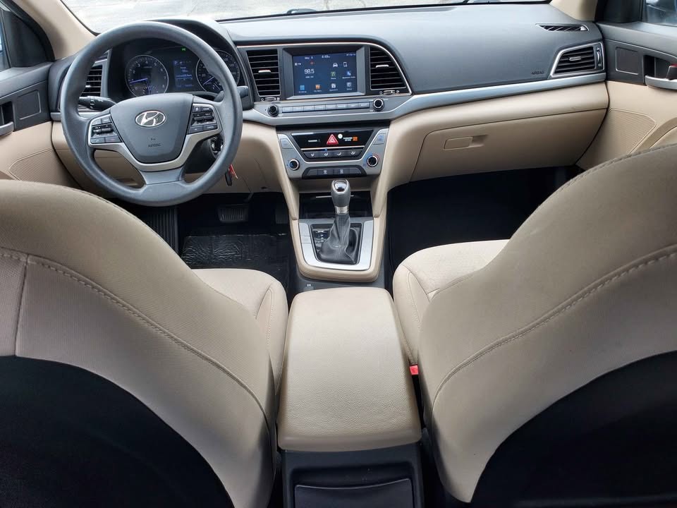 2018 Hyundai Elantra Image 14