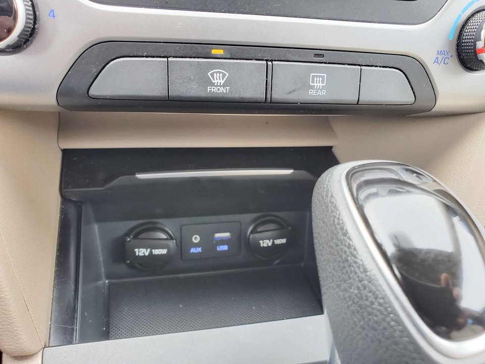 2018 Hyundai Elantra Image 20