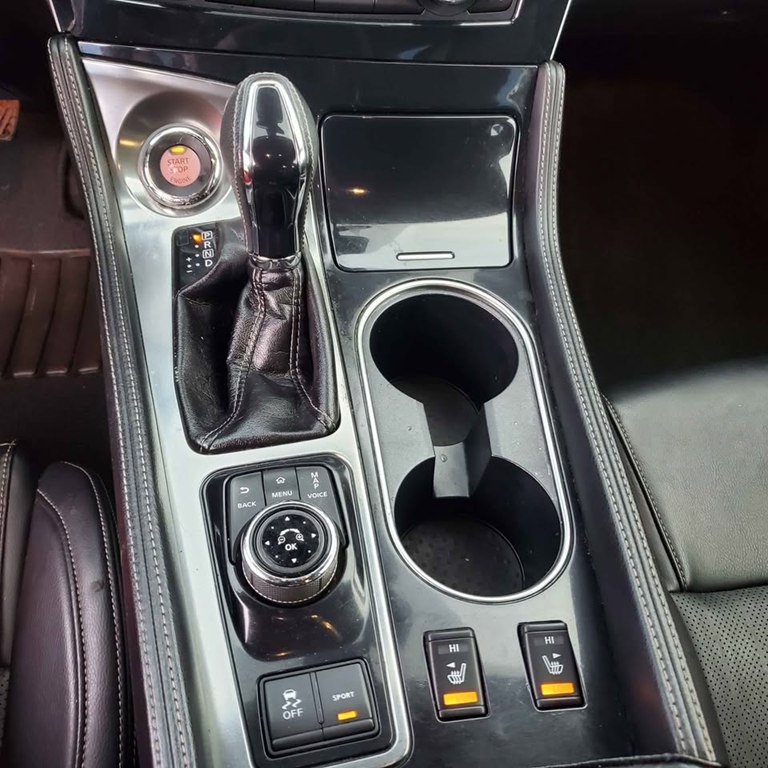 2020 Nissan Maxima Image 13