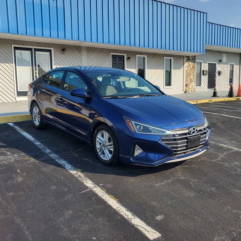 2020 Hyundai Elantra Image 1