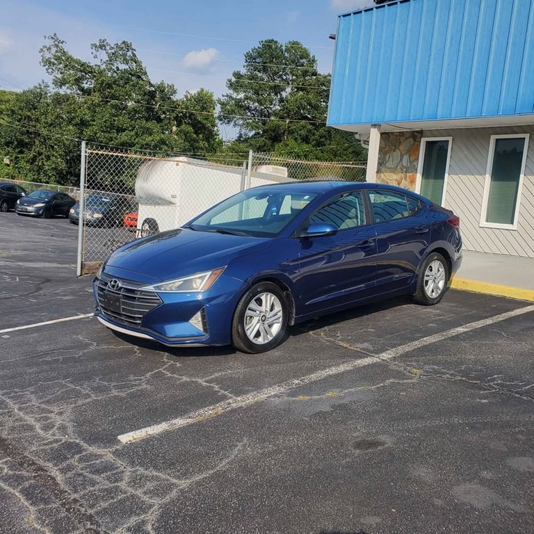2020 Hyundai Elantra Image 3