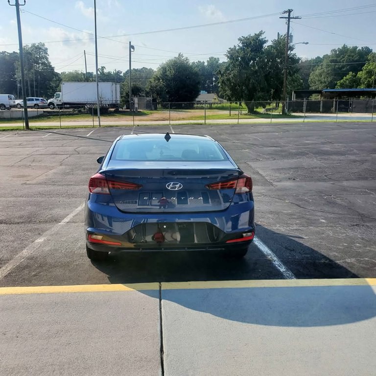 2020 Hyundai Elantra Image 11