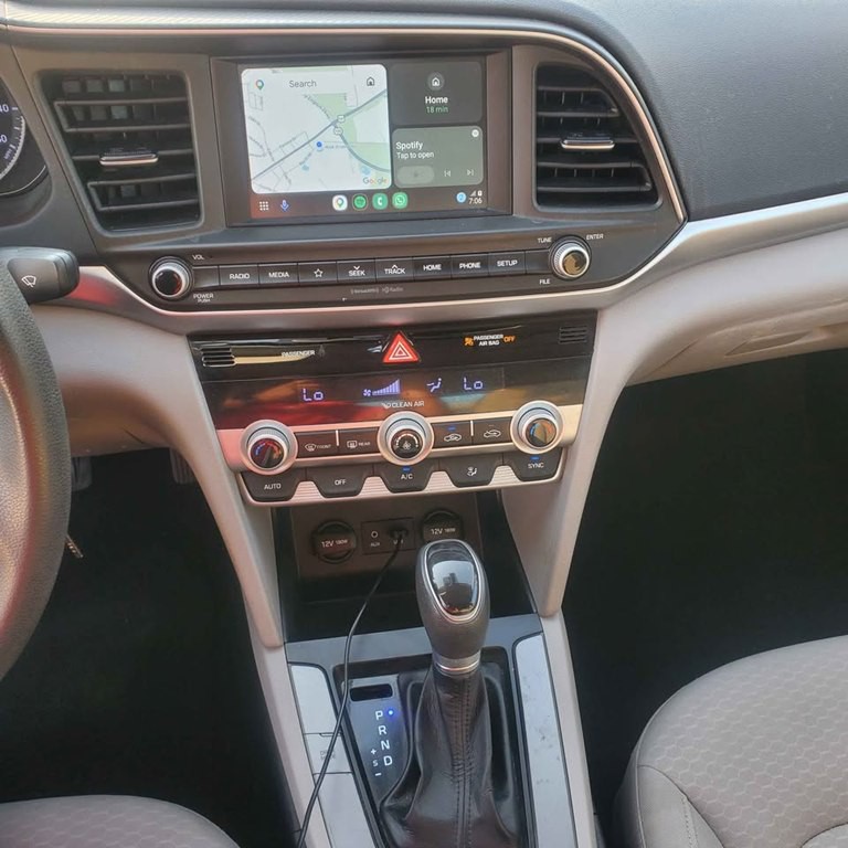 2020 Hyundai Elantra Image 14