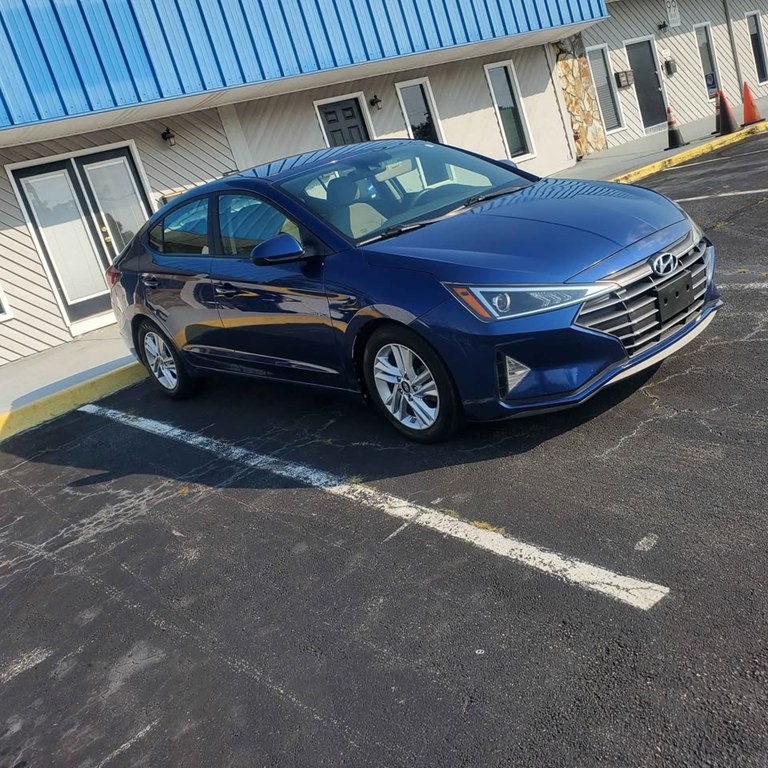 2020 Hyundai Elantra Image 15