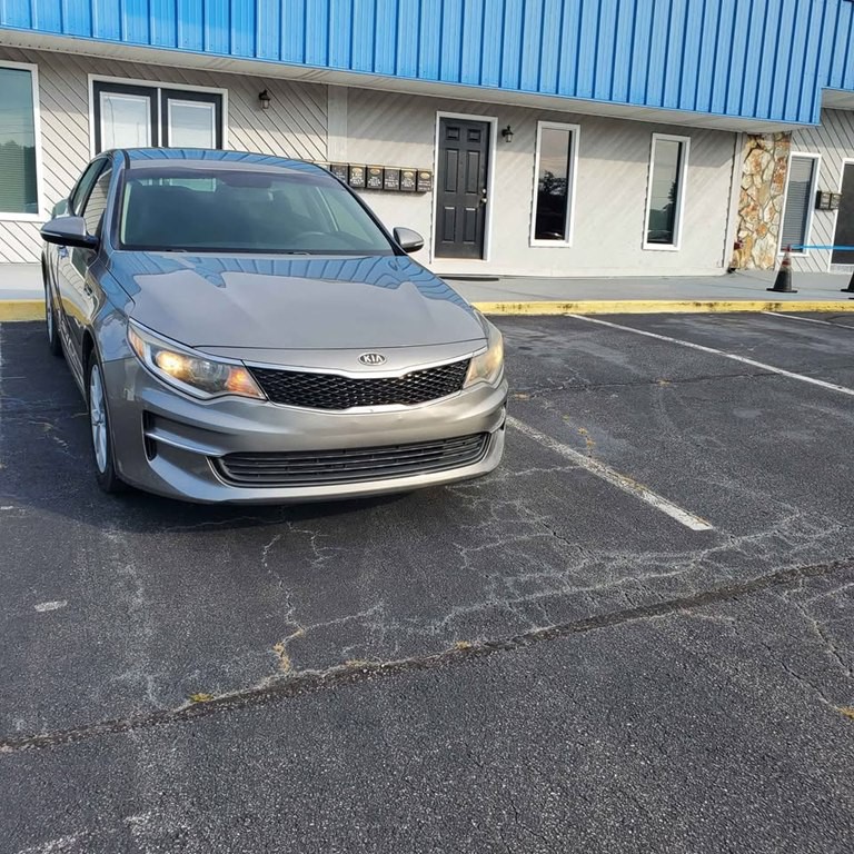 2018 Kia Optima Image 9