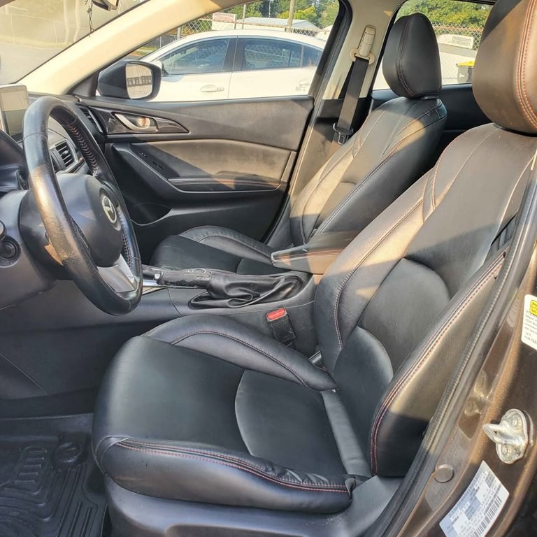 2016 Mazda Mazda3 Image 4