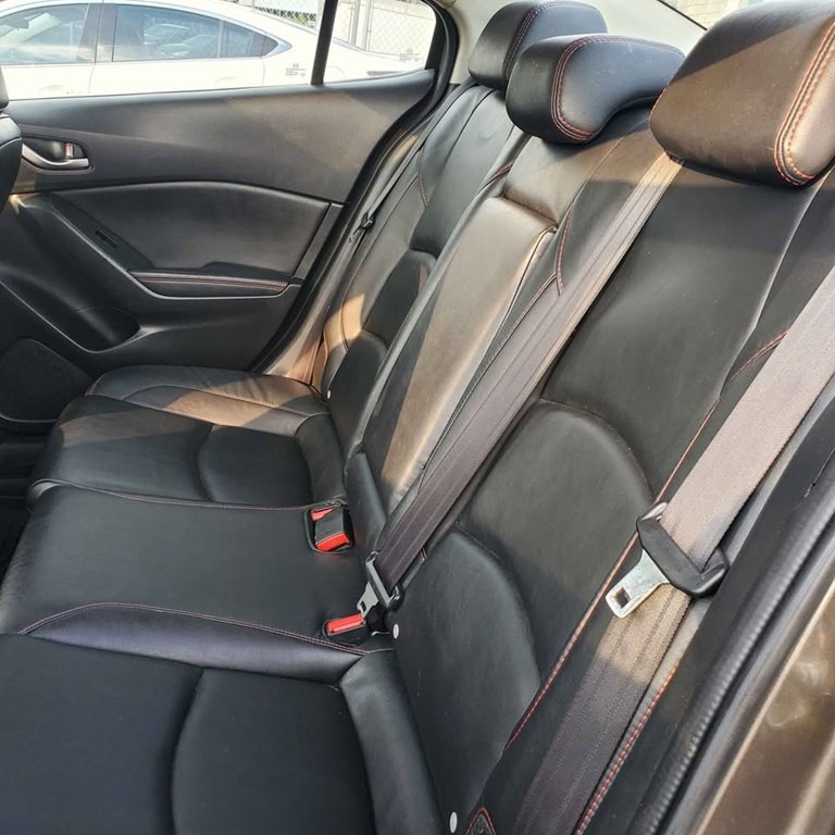 2016 Mazda Mazda3 Image 6