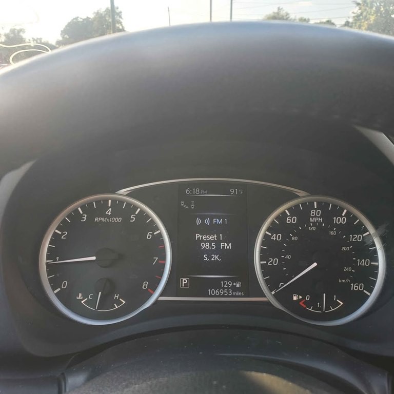 2016 Nissan Sentra Image 2