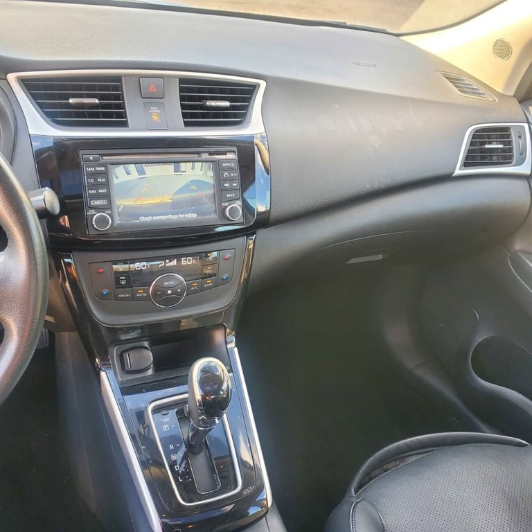 2016 Nissan Sentra Image 5