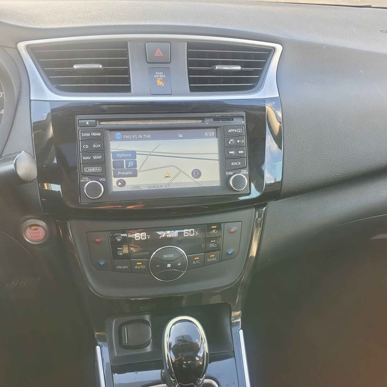 2016 Nissan Sentra Image 7
