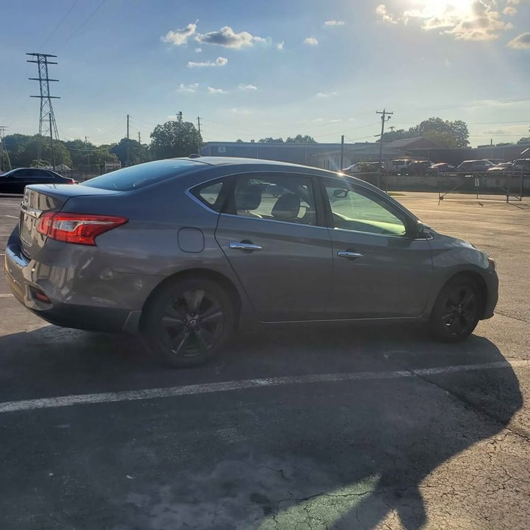 2016 Nissan Sentra Image 16