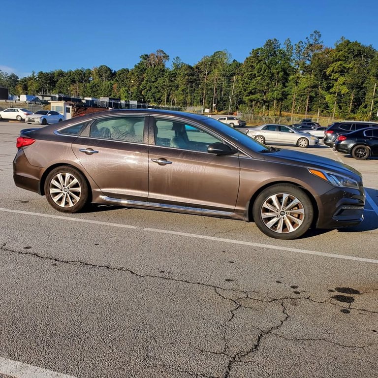 2016 Hyundai Sonata Image 1