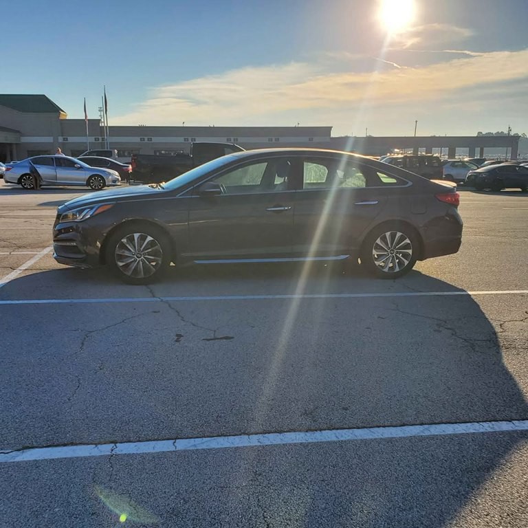 2016 Hyundai Sonata Image 3