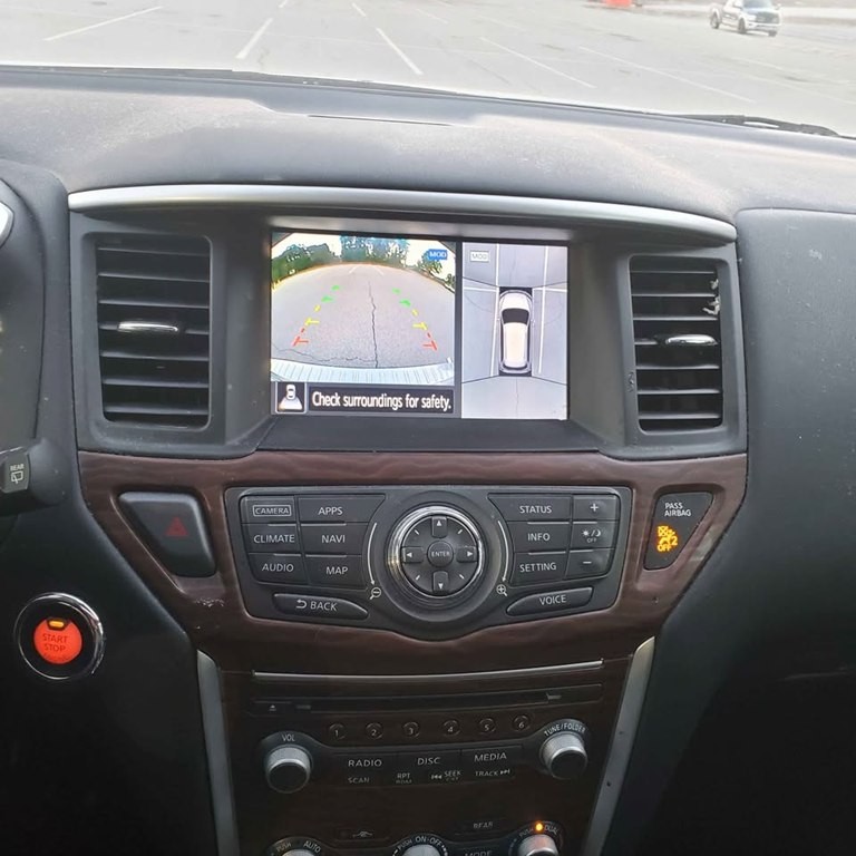 2017 Nissan Pathfinder Image 5