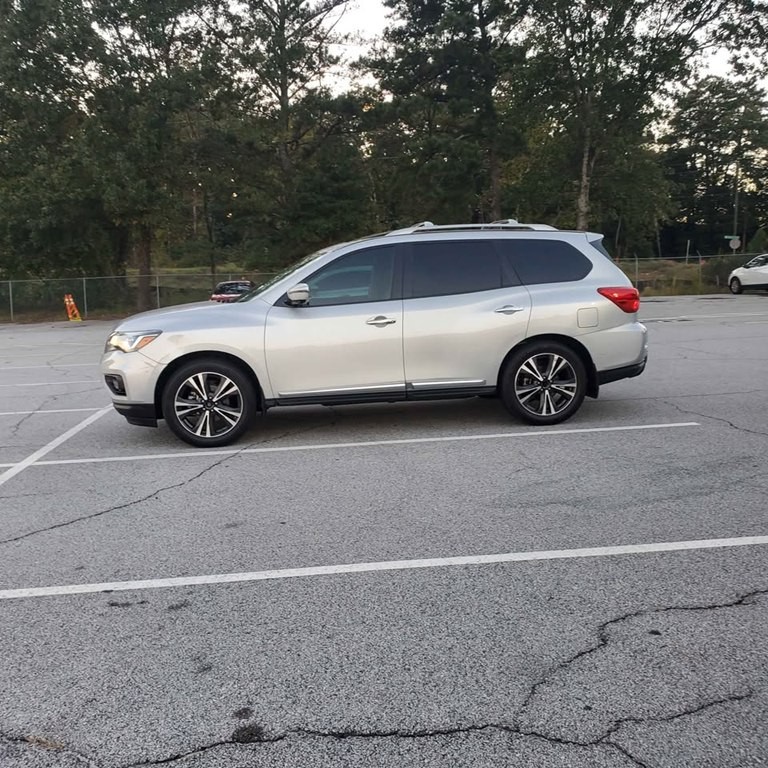 2017 Nissan Pathfinder Image 15