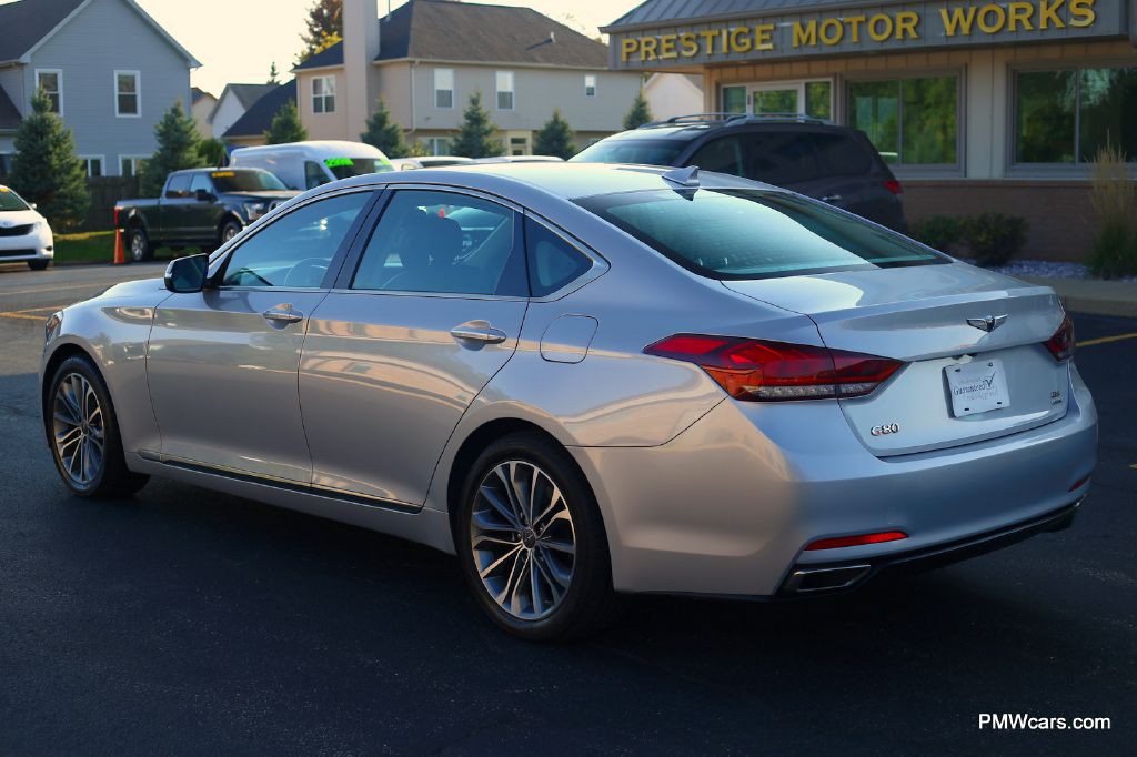 2017 Genesis G80 Image 5