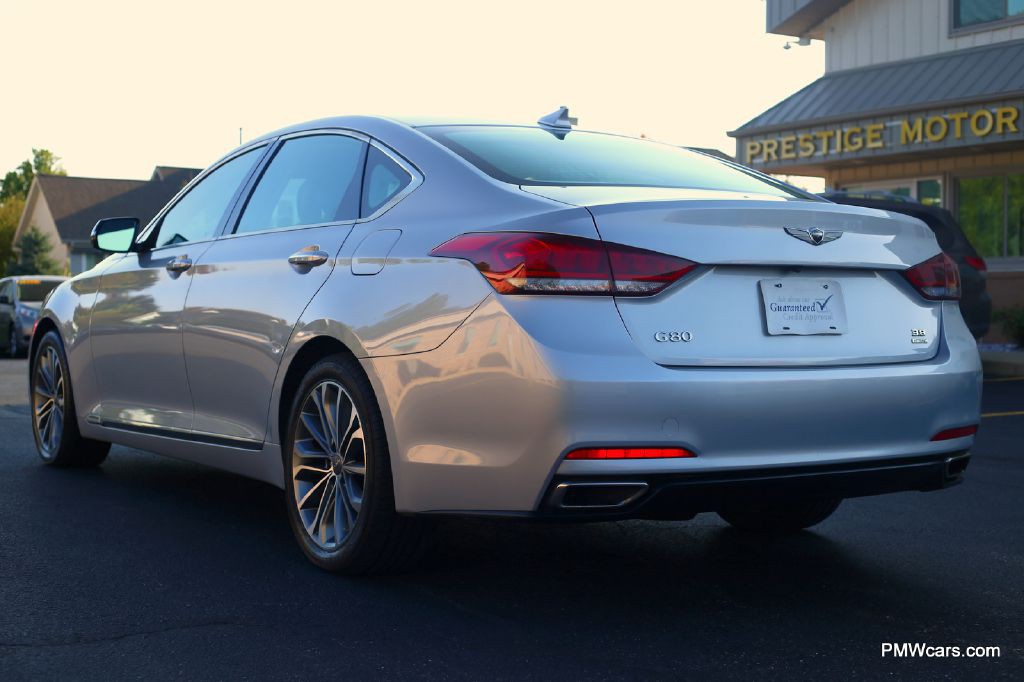 2017 Genesis G80 Image 6