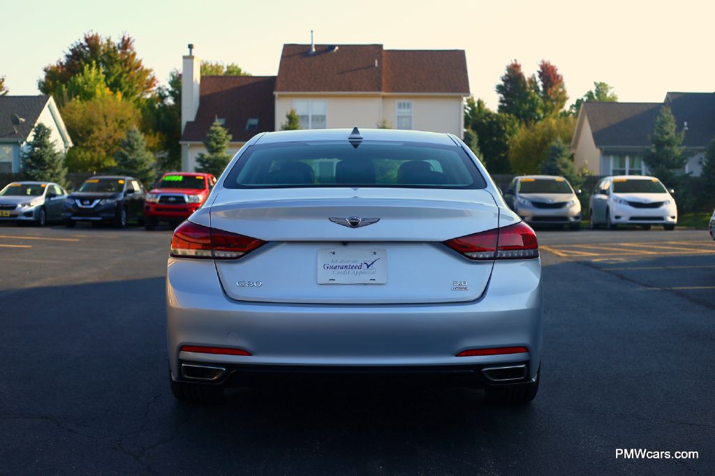 2017 Genesis G80 Image 7