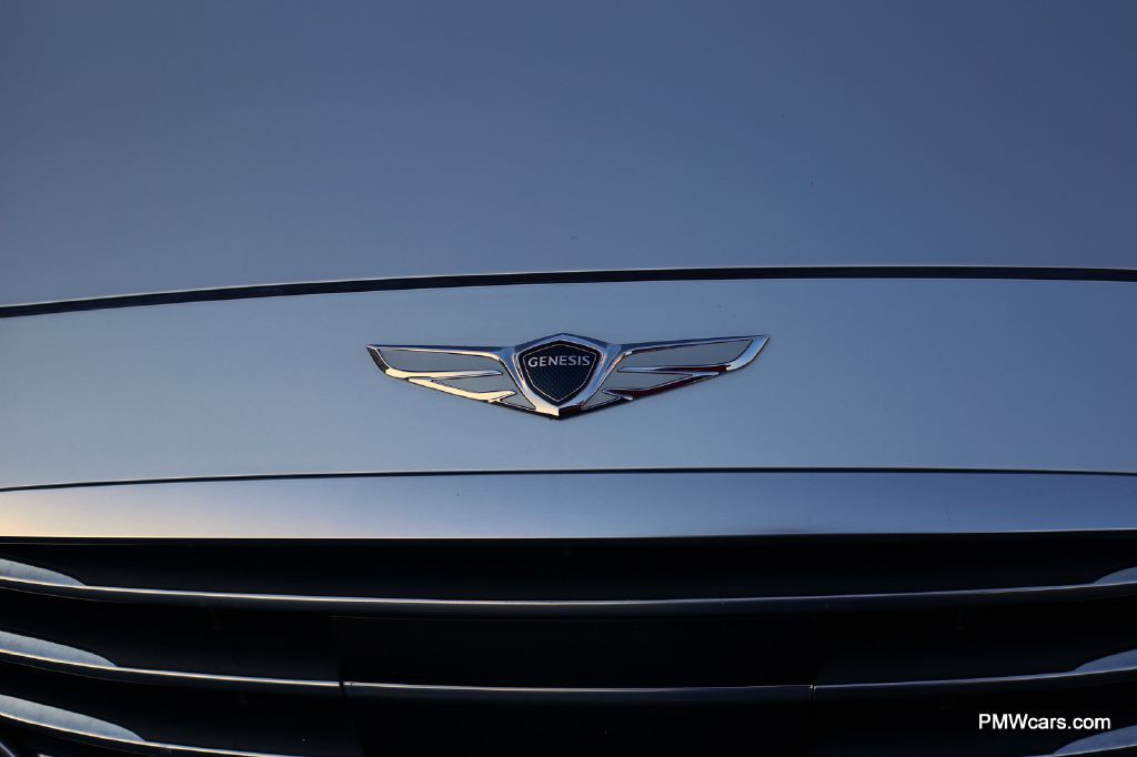 2017 Genesis G80 Image 13