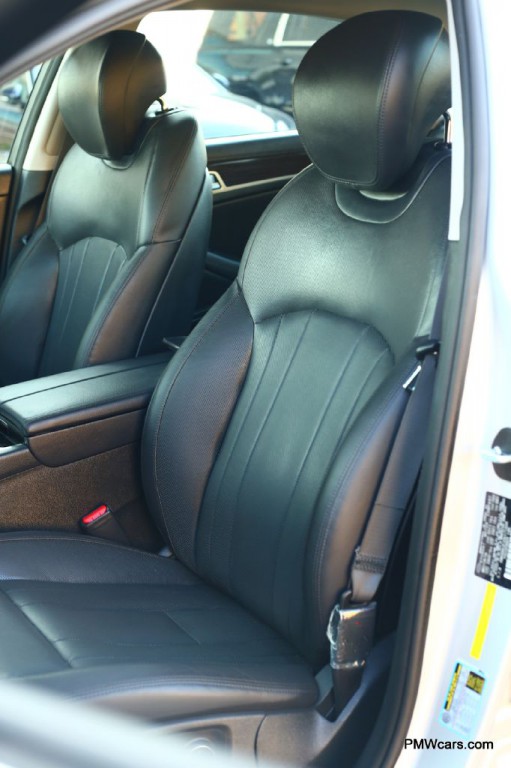 2017 Genesis G80 Image 48