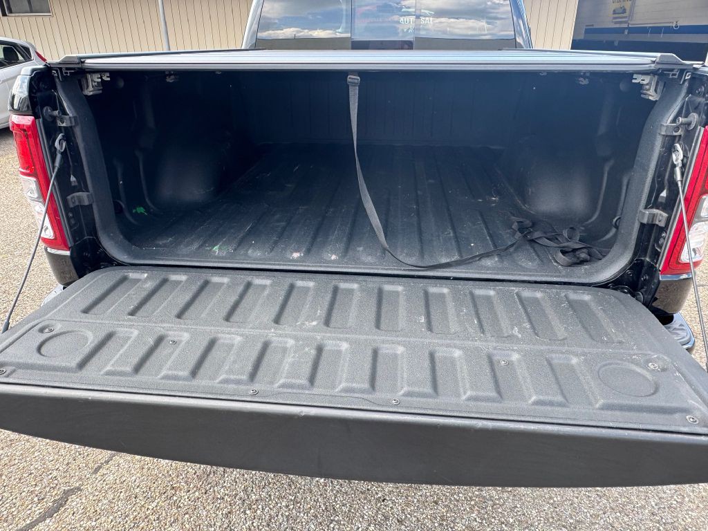 2021 RAM 1500 Image 9
