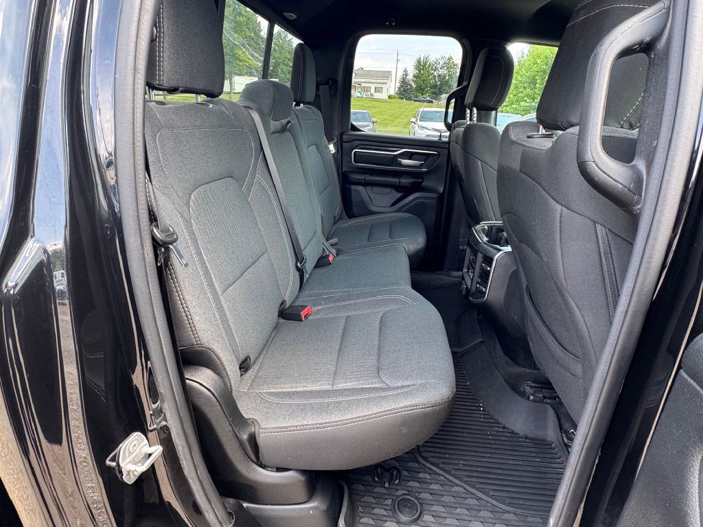 2021 RAM 1500 Image 18