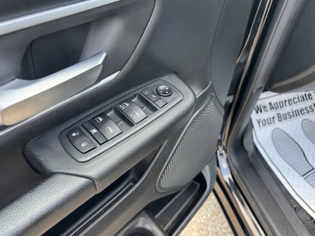 2021 RAM 1500 Image 21