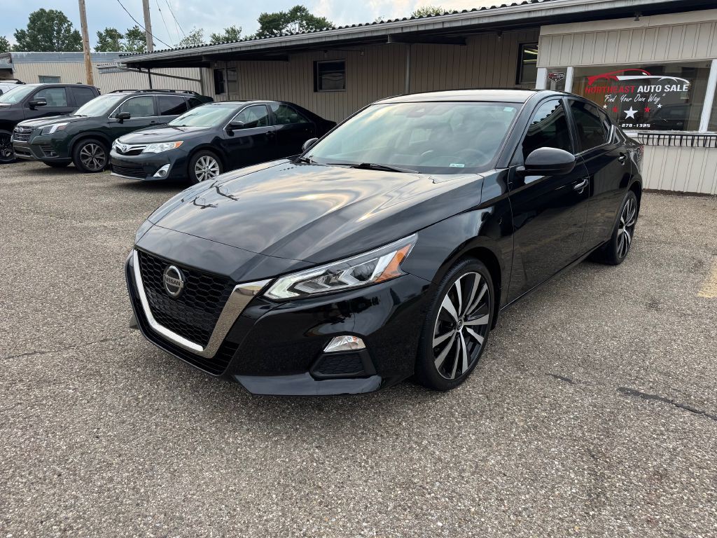 2022 Nissan Altima Image 1