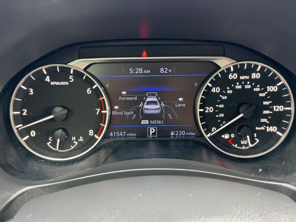 2022 Nissan Altima Image 15