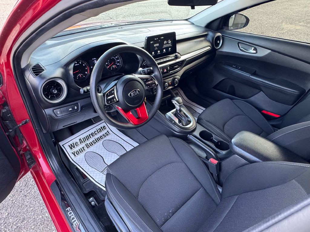 2021 Kia Forte Image 15