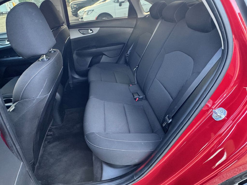 2021 Kia Forte Image 16