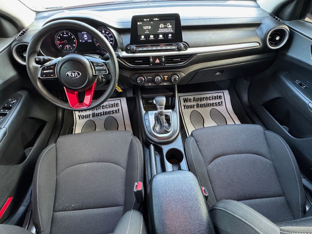2021 Kia Forte Image 17