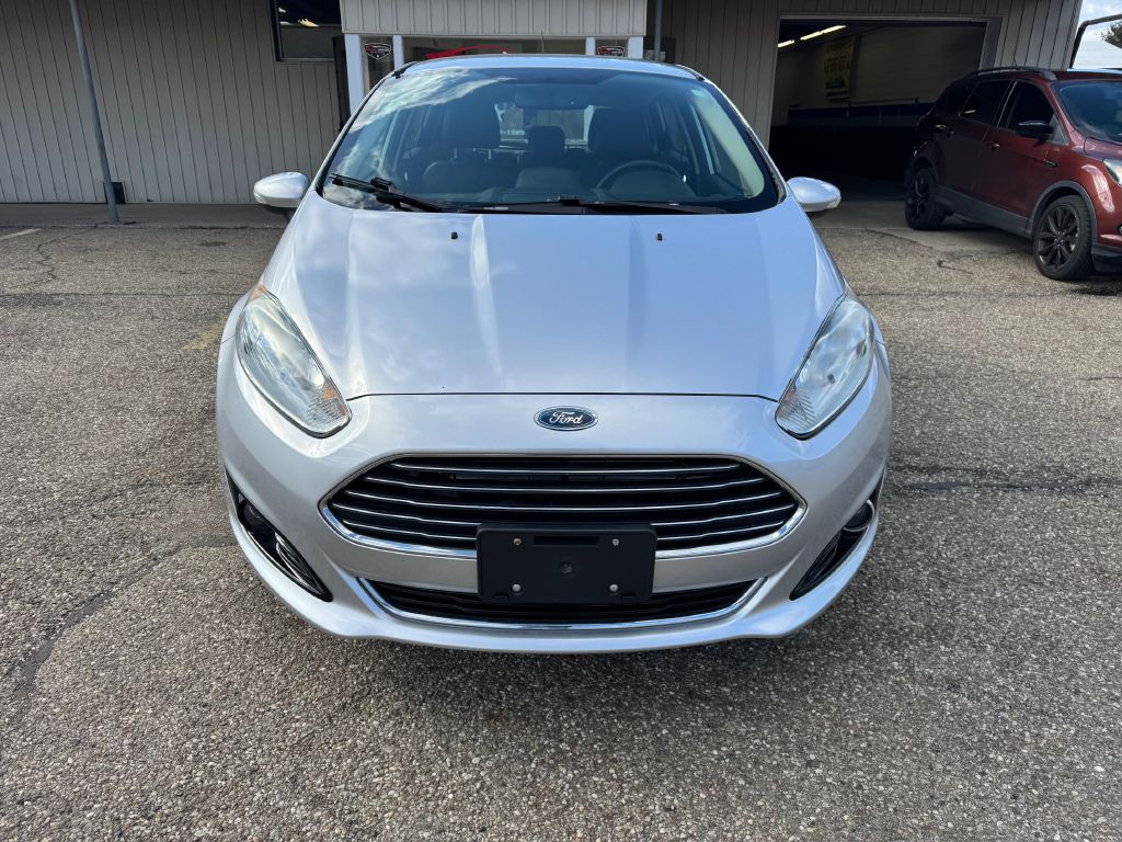 2015 Ford Fiesta Image 2