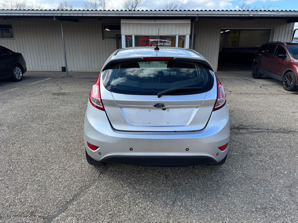 2015 Ford Fiesta Image 5