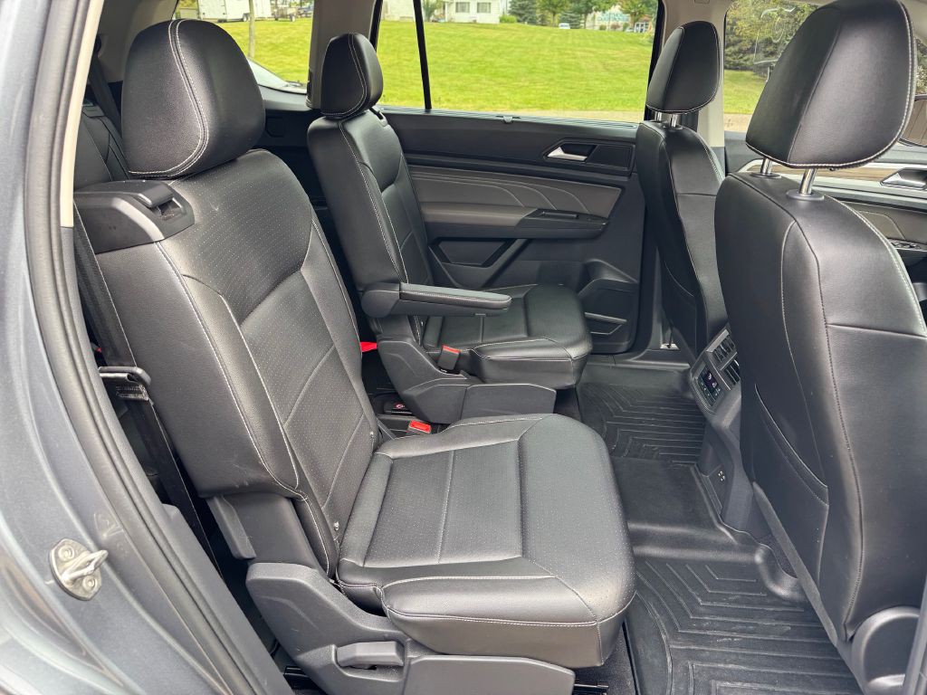 2022 Volkswagen Atlas Image 11