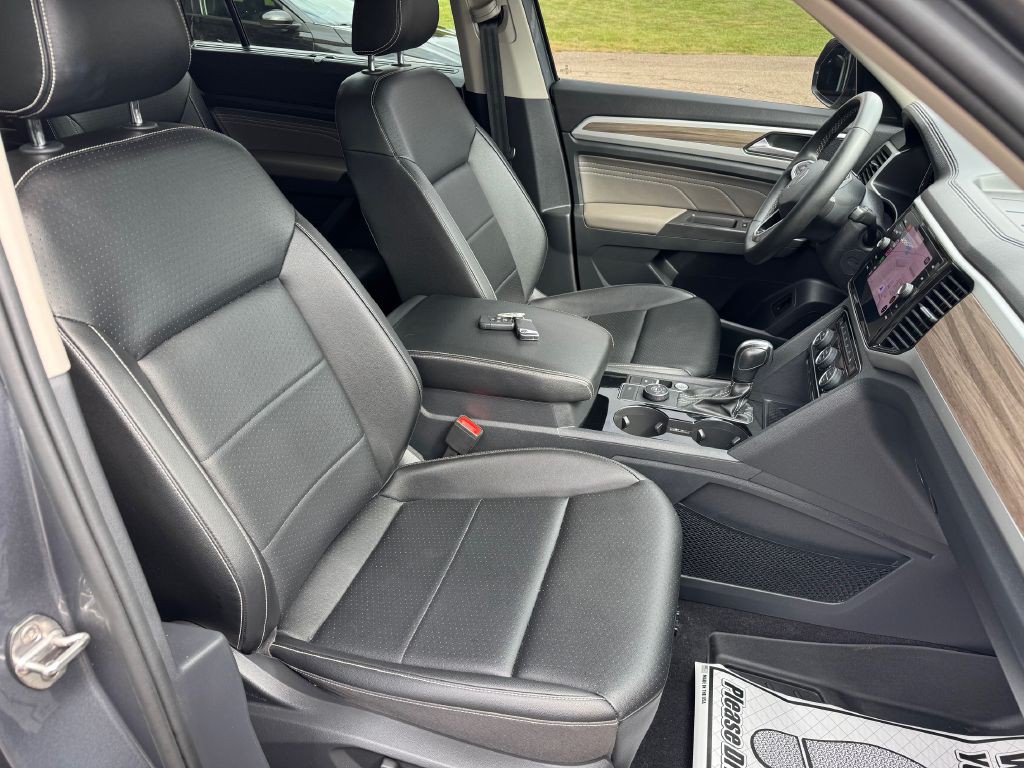 2022 Volkswagen Atlas Image 24