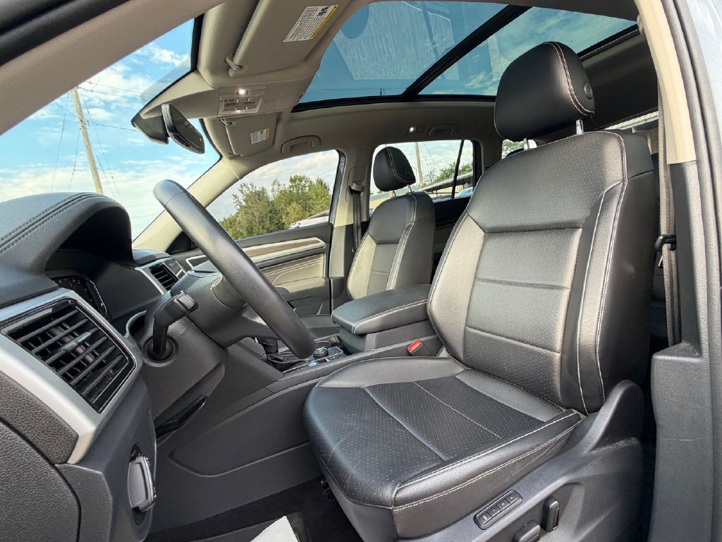 2022 Volkswagen Atlas Image 9