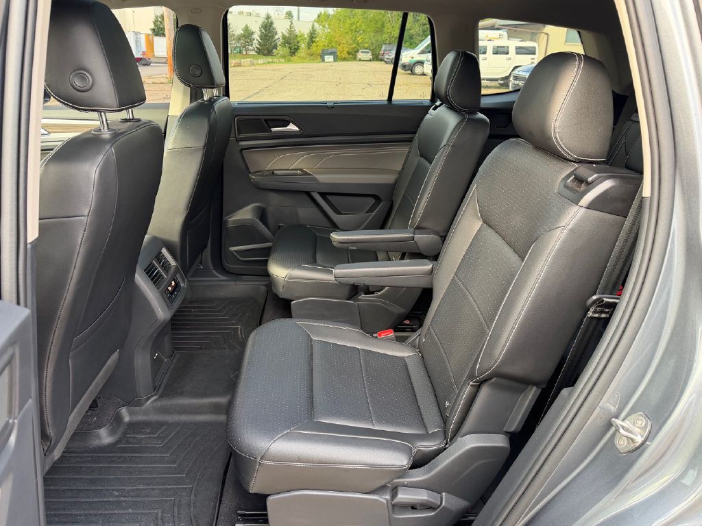 2022 Volkswagen Atlas Image 10