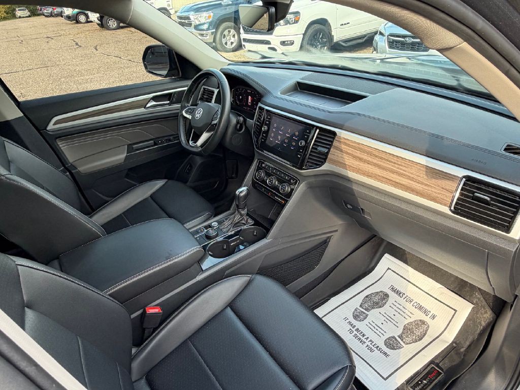 2022 Volkswagen Atlas Image 13