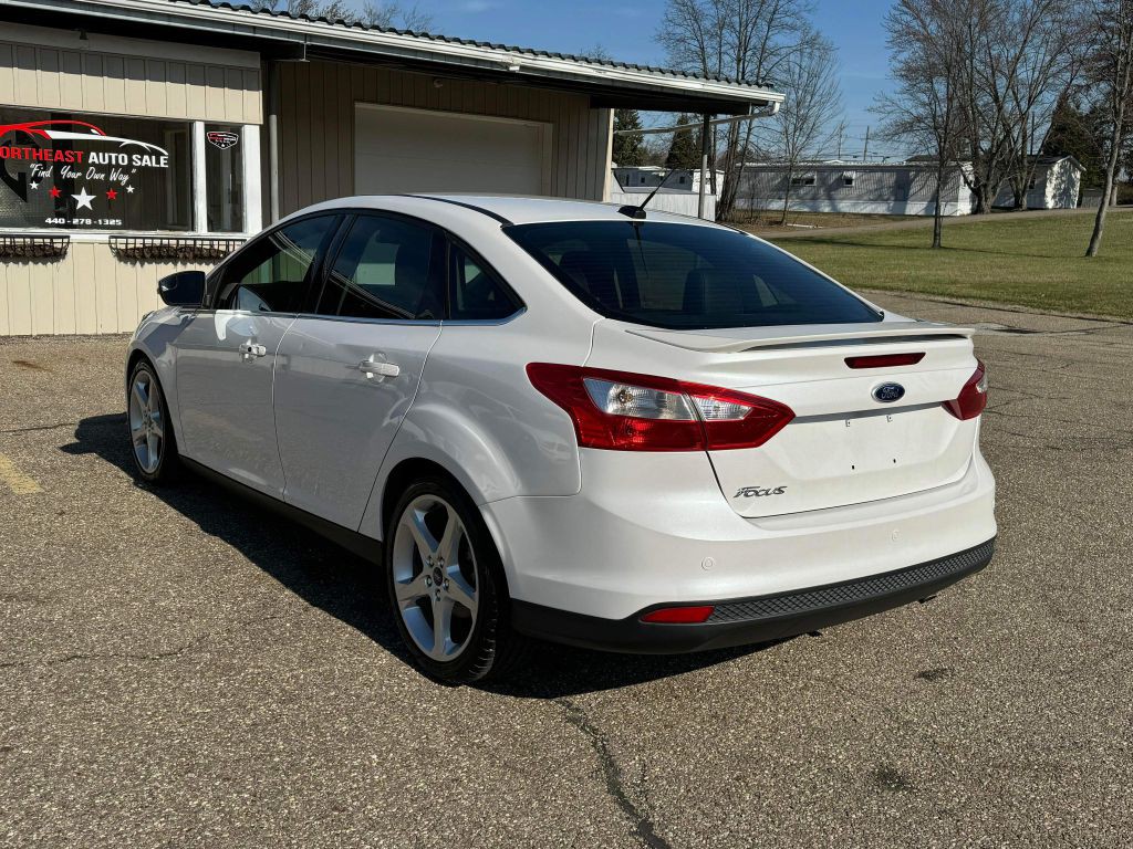 2012 Ford Focus Image 6