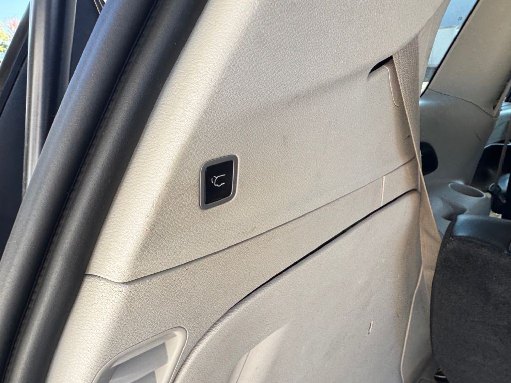 2020 Chrysler Voyager Image 41