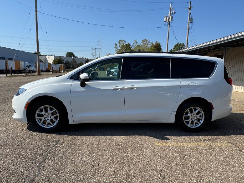 2020 Chrysler Voyager Image 49